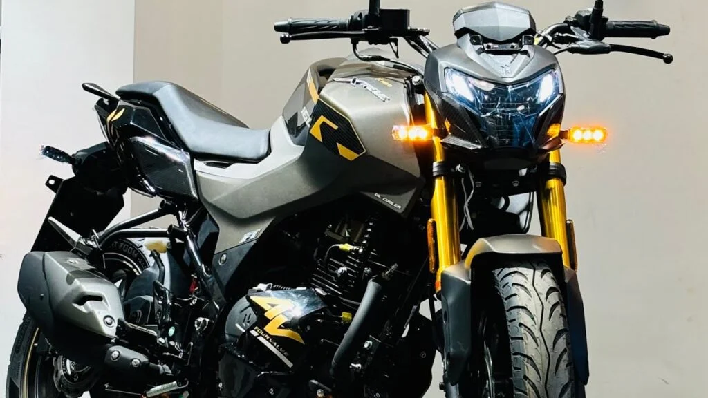 Hero Xtreme 160R KTM का खेल खत्म करने आ गई Hero Xtreme 160R बाइक, कम कीमत में धाकड़ इंजन