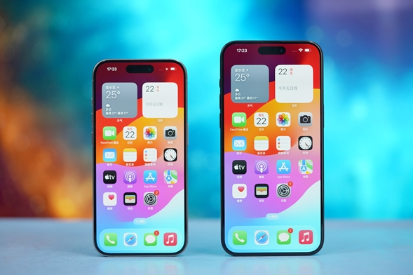 Apple iPhone 16 Pro Apple iPhone 16 Pro