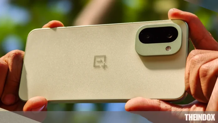 IMG746378246783 OnePlus 15R Phone Specs : 12GB RAM, 165Hz Refresh Rate & 7400 mAh Battery, Check Launch Date and Price